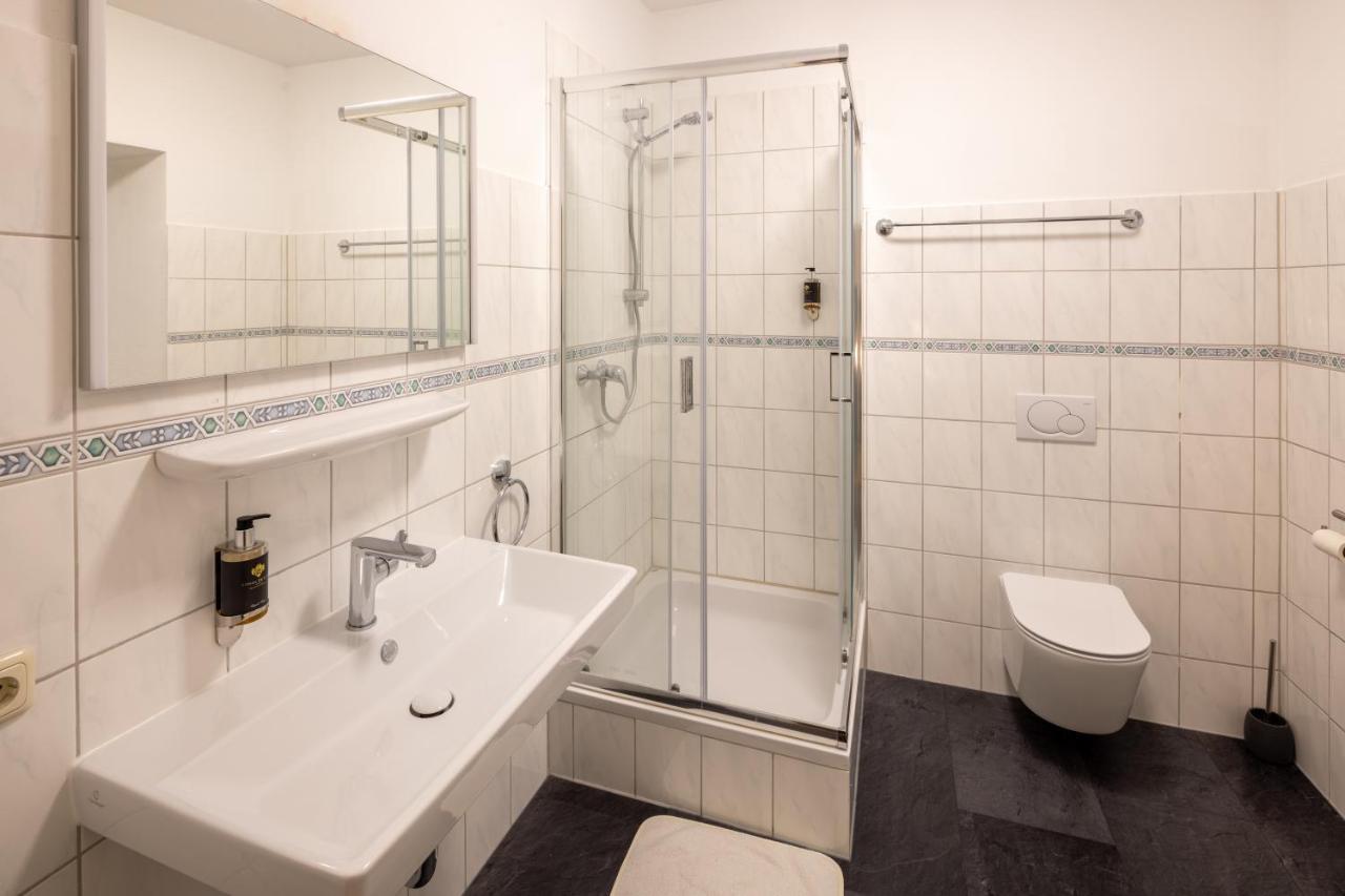Hotel Schwanen Memmingen Esterno foto